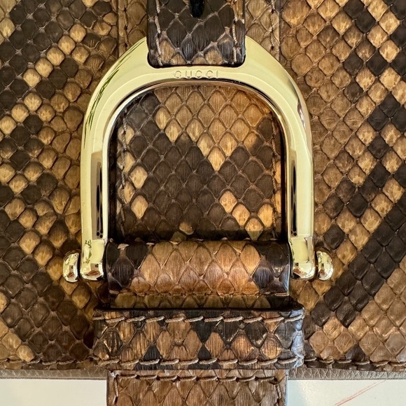 GUCCI SNAKESKIN CLUTCH - Picture 3 of 13
